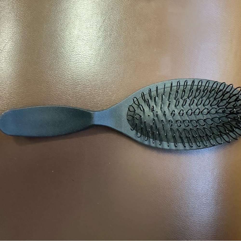 AVEDA Pramasana Exfoliating Scalp Brush New! - Picture 3 of 3